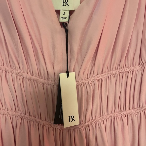 Banana Republic gorgeous dress for any occasion, as it can be dressed up or down - Picture 3 of 3